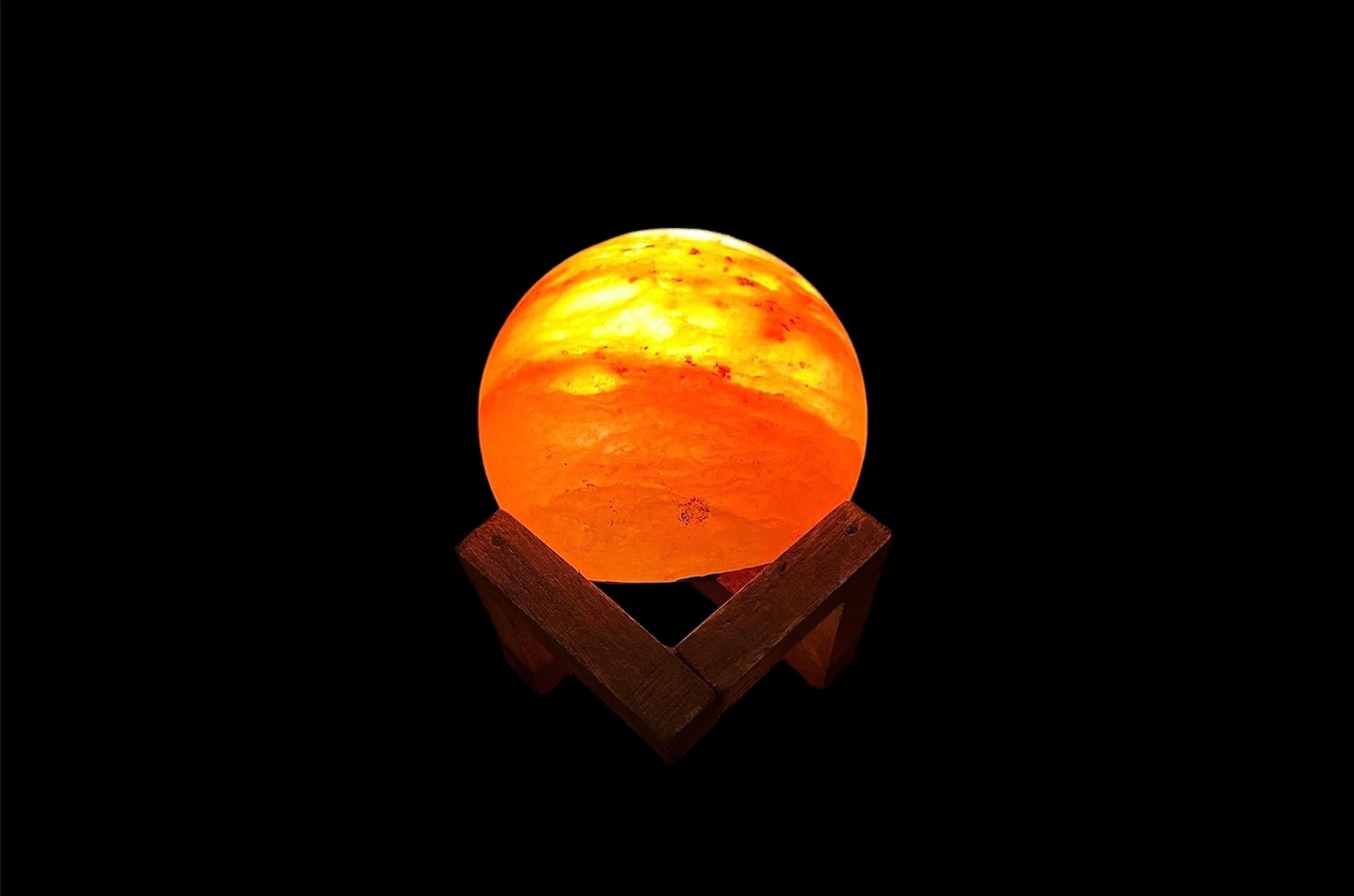 Natural Himalayan Salt Lamp - Handcrafted Crystal Light for Home Decor & Wellness